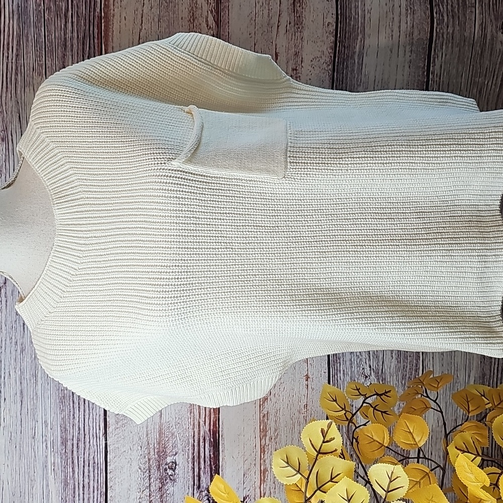 NWT UGERLOV WAFFLE KNIT SLEEVELESS OVERSIZED BOXY PULLOVER SWEATER - Picture 3 of 13